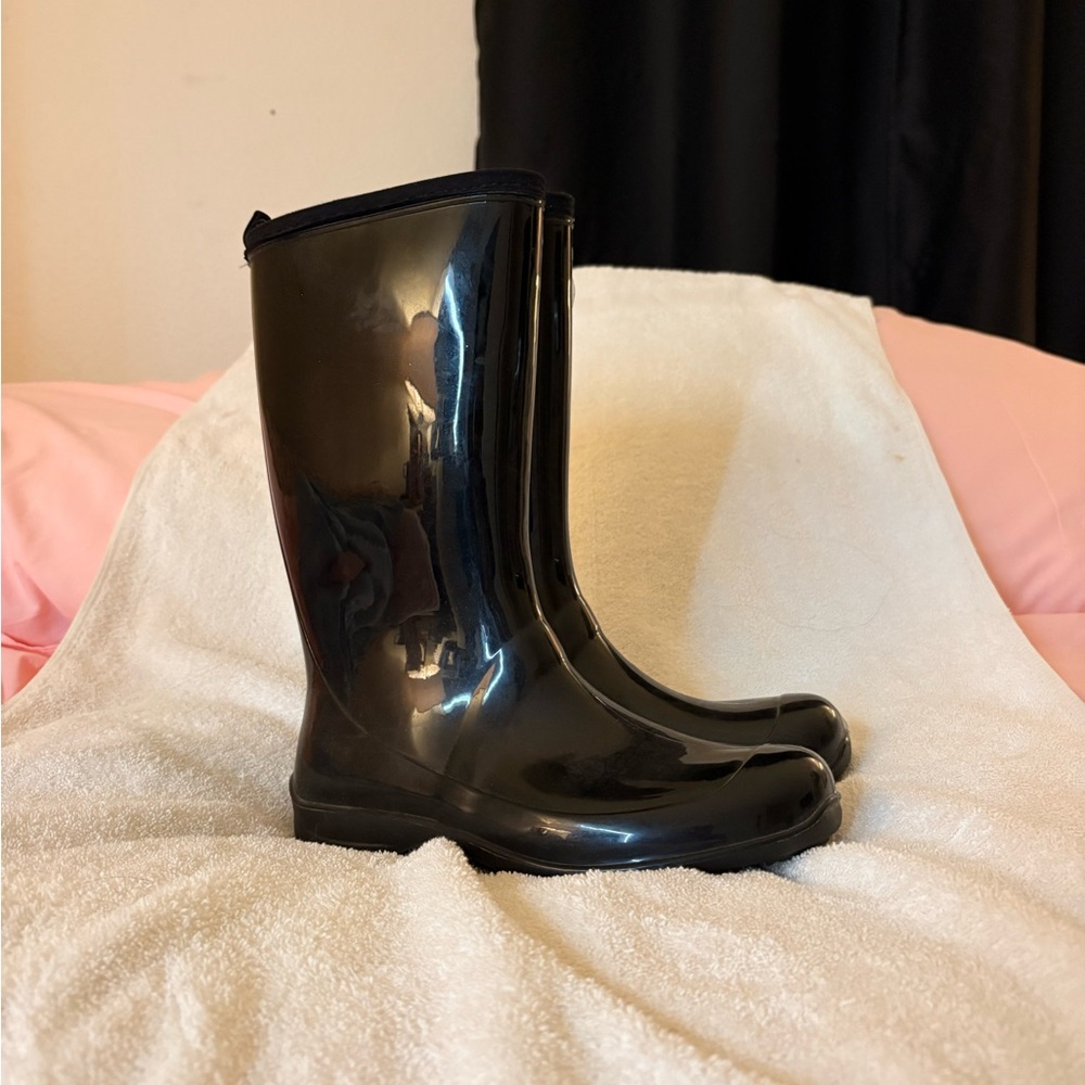 Kamik Black Glossy Rain Boots